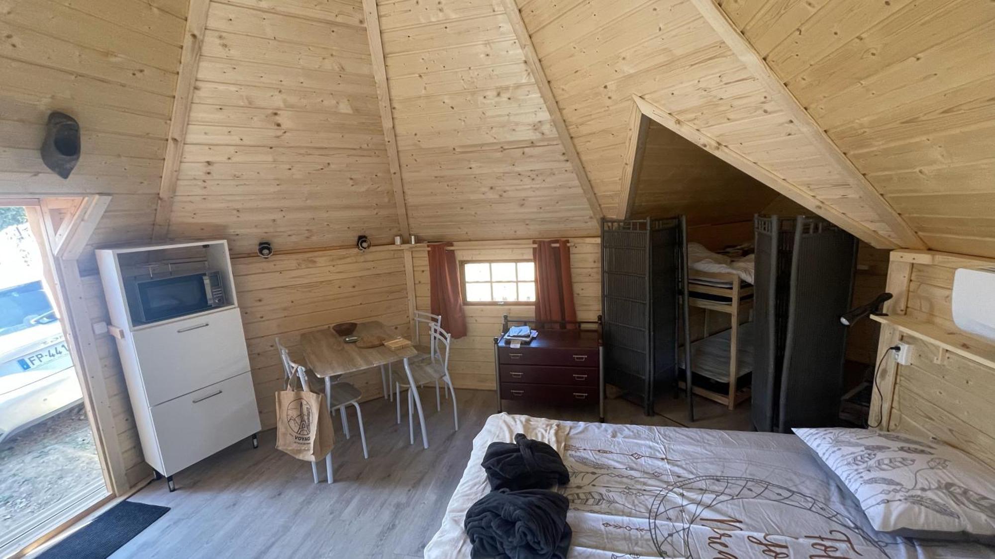 מלון פוזוז' Le Petit Moulin מראה חיצוני תמונה