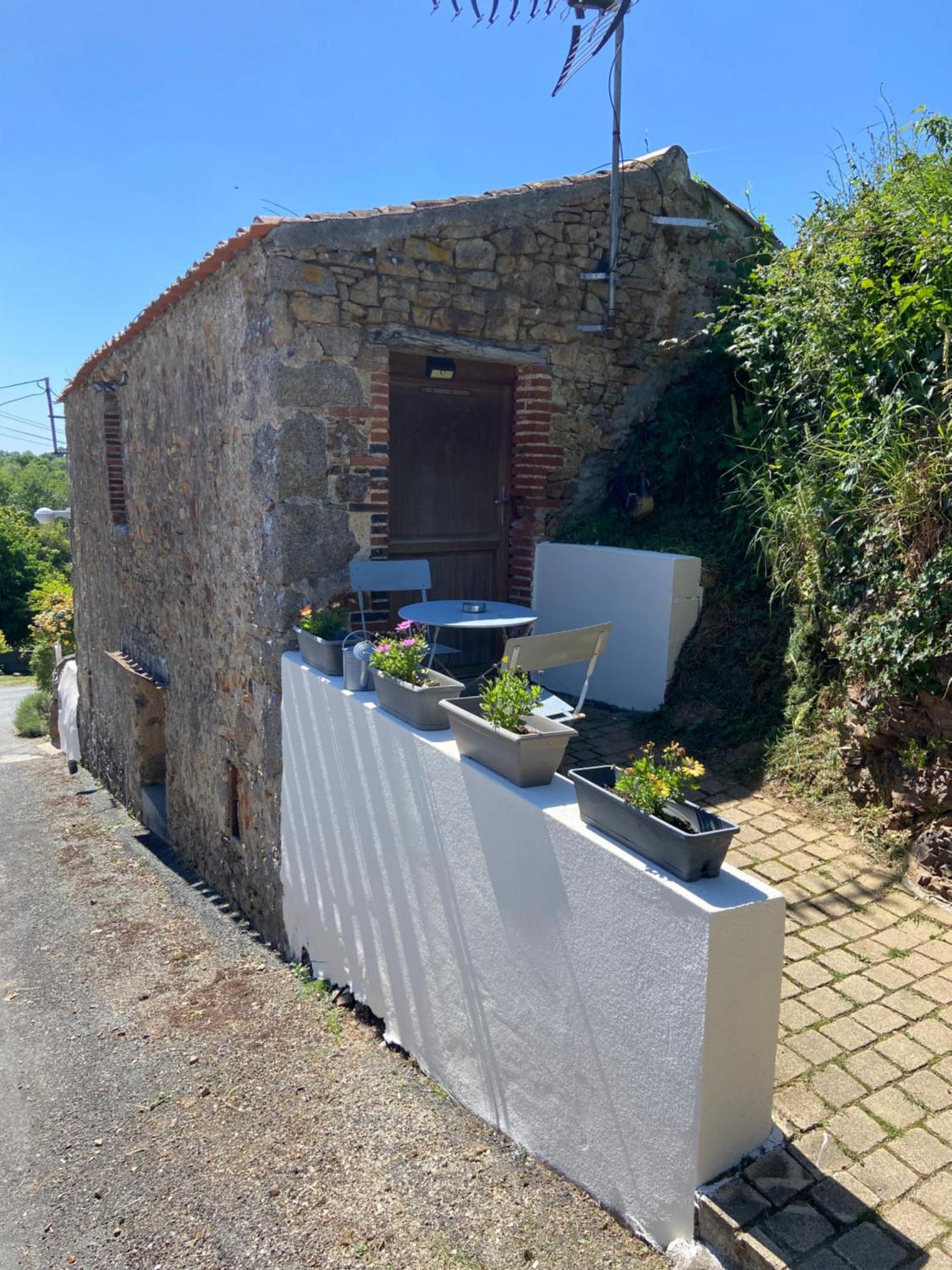 מלון פוזוז' Le Petit Moulin מראה חיצוני תמונה
